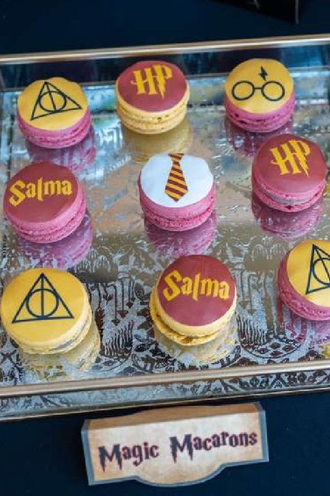 Don't miss this incredible Harry Potter party! The macarons are fantastic! ! See more party ideas and share yours at CatchMyParty.com Harry Potter Macarons, Harry Potter Birthday Party Ideas, Creative Wall Design, Harry Potter Food, Harry Potter Cosplay, Harry Potter Birthday Party, Harry Potter Decor, Harry Potter Cake, Kids Cakes