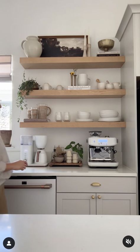 Farmhouse Kitchen Floating Shelves, Kitchen Shelf Inspiration, Coffee Station Ideas Countertop, Kitchen Floating Shelves Decor, Kaffe Station, Coffee Bar Ideas Home, Kitchen Shelf Styling, Floating Kitchen Shelves, Coffee Station Ideas