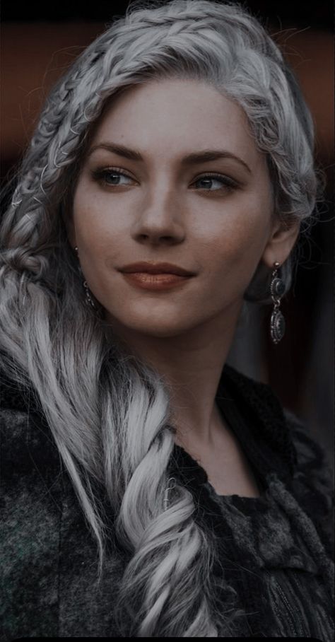 Visenya Targaryen Face Claim, Blonde Viking Woman, Targaryen Face Claims Female, Targaryen Sisters, Viking Woman Art, Viking Lagertha, Targaryen Face Claim, Aemma Arryn, Cregan Stark