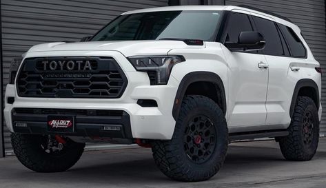 Toyota Sequoia 2023 Lifted, 2024 Toyota Sequoia, Toyota Sequoia Trd Pro, Toyota Four Runner, Tundra Mods, Family Cars Suv, Toyota Sequioa, Toyota Hybrid, Luxury Cars Audi