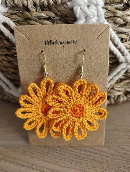 Crochet Earrings Easy, Crochet Sun Earrings, Crochet Sunflower Earrings Pattern Free, Crochet Earrings Tutorial Videos, Free Crochet Earring Patterns, Crochet Earrings Pattern Tutorials, Crochet Earrings Diy, Knitted Earrings, Textile Earrings