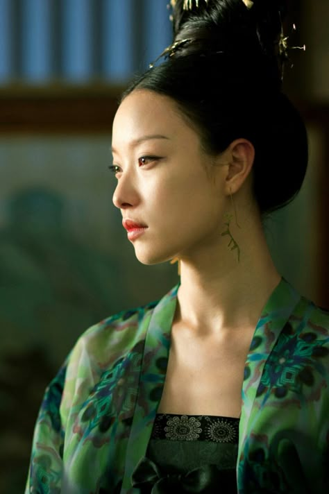 Rise Of The Phoenixes Drama, Rise Of The Phoenixes, The Rise Of Phoenixes, Rise Of Phoenixes, Ruyi's Royal Love In The Palace, Interesting Faces, Asian Style, Angelina Jolie, Girl Crush