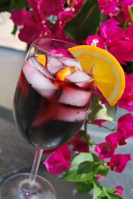 Scrumpdillyicious: Red Sangria with Triple Sec & Mixed Fruit Sangria Recipes With Triple Sec, Triple Sec Drinks, Triple Sec Cocktails, Alcoholic Recipes, Red Sangria Recipes, Flavored Liquor, Red Wine Sangria, Porch Party, Yummy Cocktails