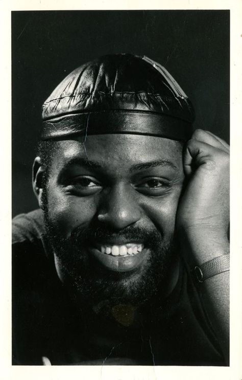 Frankie Knuckles House Music Quotes, Chicago House Music, Frankie Knuckles, Disco House, Chicago House, American Bandstand, Acid House, Disco Era, Disco Music