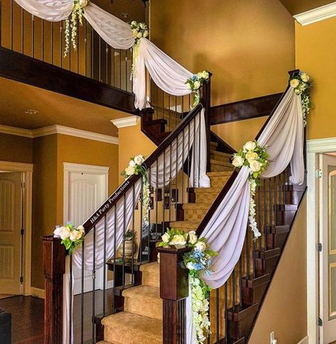 Staircase Decor Ideas Wedding, Stair Decorating Ideas For Party, Wedding Decorations For Stairs, Decorating Stairs For Wedding, Banister Decor Wedding, Staircase Wedding Decor Railings, Inside Home Wedding Ideas, Stair Railing Decorations Wedding, Stairs Wedding Decoration