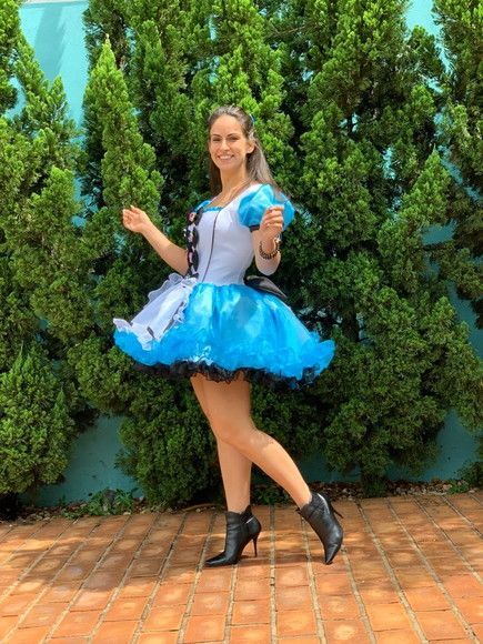 Poofy Dress, Pretty Halloween Costumes, Pretty Halloween, Costume Dress, Costumes For Women, Alice In Wonderland, Halloween Costumes, Ballet Skirt, Ballet