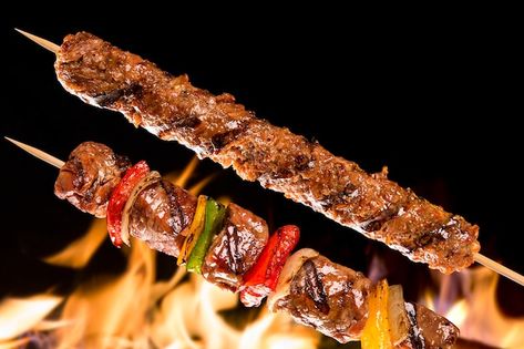 Photo assorted steak skewers over fire f... | Premium Photo #Freepik #photo #chicken-kebab #cooked-chicken #grilled-chicken #roasted-chicken Kebab Png, Adana Kebab, Steak Skewers, Chicken Kebab, Chicken Roasted, Chicken Grilled, Fire Flames, Fire Photography, Cooked Chicken