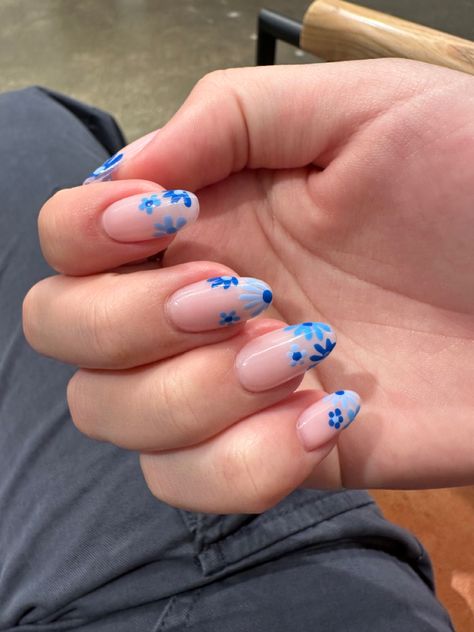 Blue Floral Almond Nails, Spring Birthday Nails Almond, Floral Blue Nails, Blue Flower Nail Art, Australia Nails, European Vacation Nails, Bluey Inspired Nails, Blue Acrylic Nails Almond, Bluey Nail Ideas