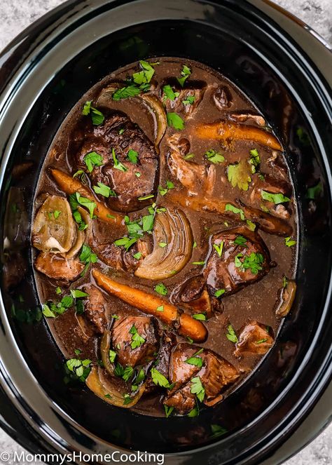 Beef Shank Slow Cooker, Beef Shank Stew, Beef Shank Recipe, Braised Beef Recipes, Slow Cooker Roast Beef, Classic Beef Stew, Beef Shank, Slow Cooker Recipes Beef, Carne Guisada