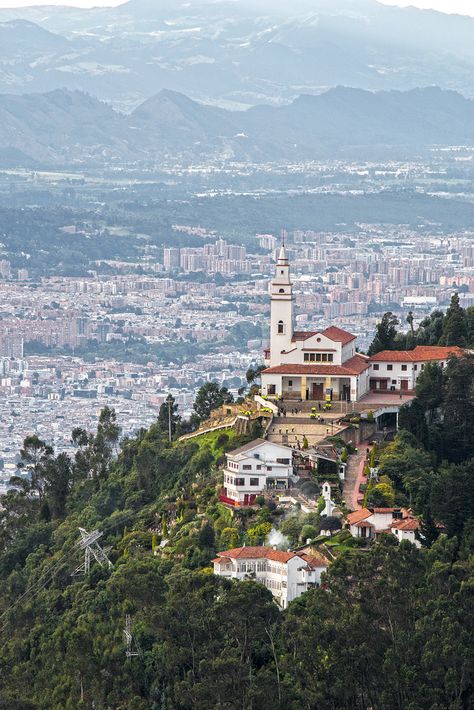 Bogotá, Explore Julian Russi photos on Flickr. Travel Colombia, Colombia South America, Colombia Travel, Central America, Summer Holiday, Land Scape, Beautiful World, Interesting Art, Beautiful Landscapes