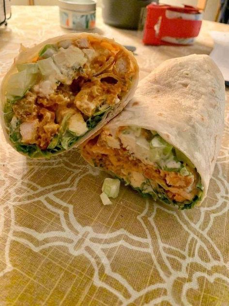 Life is easier when you... - Weight Watchers Daily Recipes Wrap Ingredients, Franks Buffalo Sauce, Buffalo Chicken Wrap, Dried Dill, Buffalo Chicken Wraps, Low Carb Wraps, Healthy Wraps, Chicken Wrap, Points Recipes