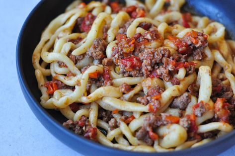 Tuscan Ragu - Ragu Alla Contadida - Kelly's Clean Kitchen Pastas To Make, Pici Pasta, Italian Meat Sauce, Pasta Ideas, Food Content Creator, Food Growing, Slow Cooked Meat, Pasta Roller, Italian Meats