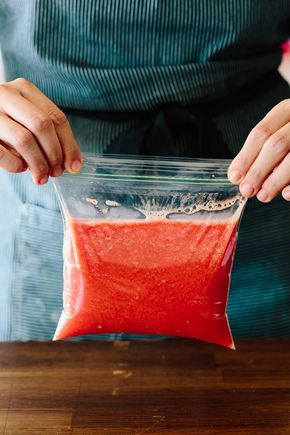 How To Make Tomato Purée — Cooking Lessons from The Kitchn How To Store Tomatoes, Oven Dried Tomatoes, Freezing Tomatoes, Tomato Puree, Homemade Barbecue Sauce, Canning Tomatoes, Cooking Lessons, Cooking Basics, Plum Tomatoes