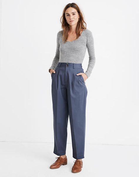 Taper Pants, Types Of Clothing Styles, Uniqlo Style, Slouchy Pants, Striped Tights, Striped Wide Leg Pants, Cropped Pants Women, Velvet Leggings, Wide Leg Linen Pants