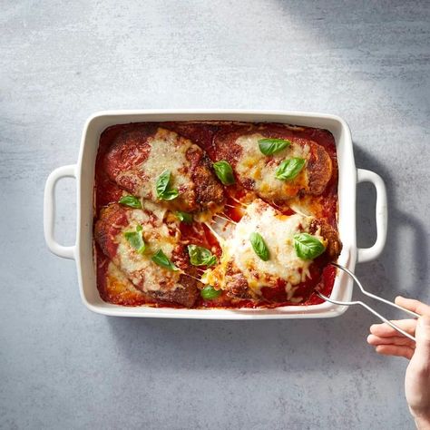 Chicken Parmigiana | Recipes | WW USA Chicken Parmigiana Recipe, Chicken With Italian Seasoning, Whole Wheat Spaghetti, Weight Watchers Chicken, Chicken Parmigiana, Weight Watchers Chicken Recipes, Cooking With Olive Oil, Roasted Broccoli, Canned Tomato Sauce