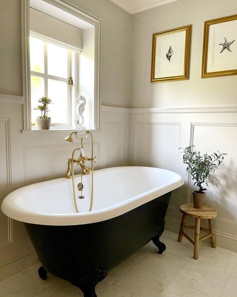 Panelling Colours, Fired Earth Bathroom, Terrace House Interior, Bathroom Victorian, Bathroom Blinds, Dark Bathrooms, Bathroom Transformation, Bathtub Design, Downstairs Bathroom