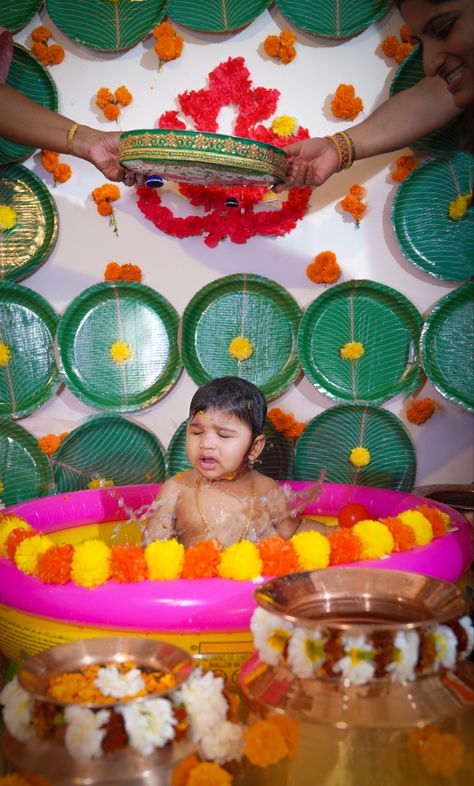 Mundan Ceremony Photoshoot Ideas, Annaprasanna Decoration Ideas, Annaprashan Ideas, Baby Annaprasana Ideas, Monthly Baby Photos Boy, Mangala Snanam, Anniversary Decoration Ideas, Baby Fashion Girl Newborn, Rice Ceremony