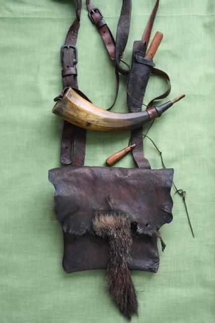 Mountain Man Rendezvous Crafts, Possibles Bag Pattern, Primitive Clothing, Possibles Bag, Mountain Man Rendezvous, Horn Bag, Shooting Bags, Bushcraft Kit, Man Gear