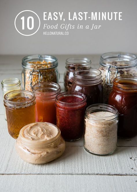 10 Easy Last Minute Food Gifts in a Jar | HelloNatural.co: Food Gifts In A Jar, Jar Food Gifts, Jar Mixes, Gifts In A Jar, Jar Food, Jar Recipes, Diy Food Gifts, Homemade Food Gifts, Gift Jar