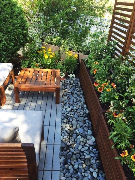 A small seating area created with Applaro pieces from IKEA ... #gardendesign #balconygarden #gardenideas Ikea Garden, Small Seating Area, Roof Garden Design, Garden Seating Area, Outdoor Balcony, Backyard Fences, Garden Seating, Roof Garden, Courtyard Garden