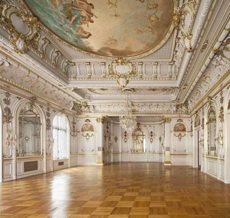 Royal Ballroom Aesthetic, Ball Room Aesthetic, Castle Ballroom, Luxury Ballroom, Ballroom Aesthetic, Ball Room, Royal Core, Palace Interior, Castle Aesthetic