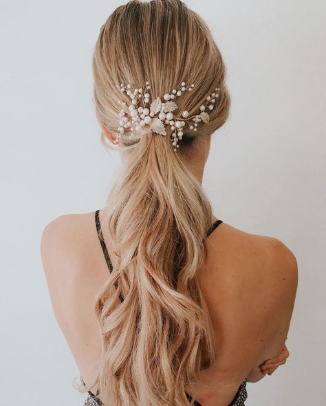 Ponytail Wedding Hairstyles, Ponytail Wedding, Wedding Ponytail Hairstyles, Bridal Ponytail, Wedding Ponytail, Tail Hairstyle, Black Wedding Hairstyles, Romantic Wedding Hair, Bridal Hair Buns