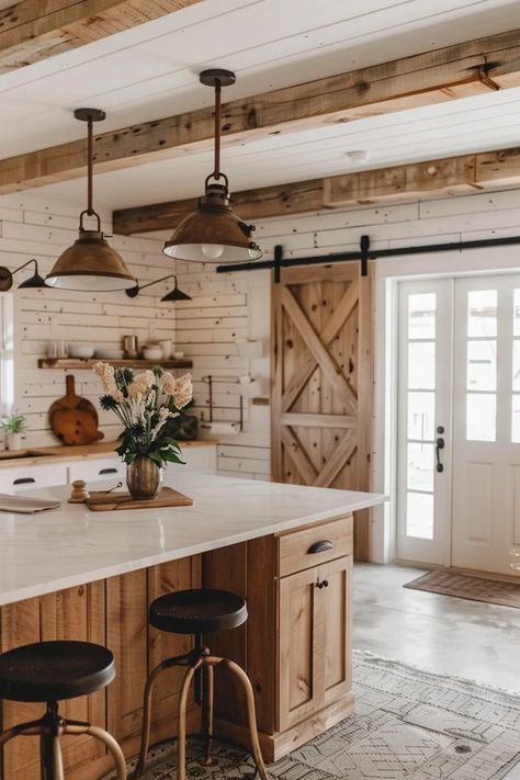 Acerage Ideas, Western Farmhouse Kitchen, Epic Kitchen, Western Kitchen Decor, Western Farmhouse, Barn House Interior, Western Kitchen, Pretty Houses, Barn Kitchen