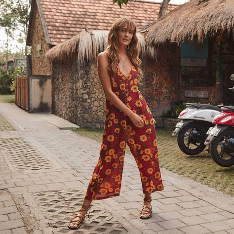 ⚡️️️️️✨ 20% OFF STORE WIDE CONTINUES! ✨⚡️️️️️ Including our new Day Tripper collection ~ these 🌻 prints are going quick ~ hurry! Bohemian Schick, Boho Brand, Estilo Hippy, Fashion 90s, Diy Vetement, The Masters, Mode Inspo, Hippie Outfits, Bohemian Clothes