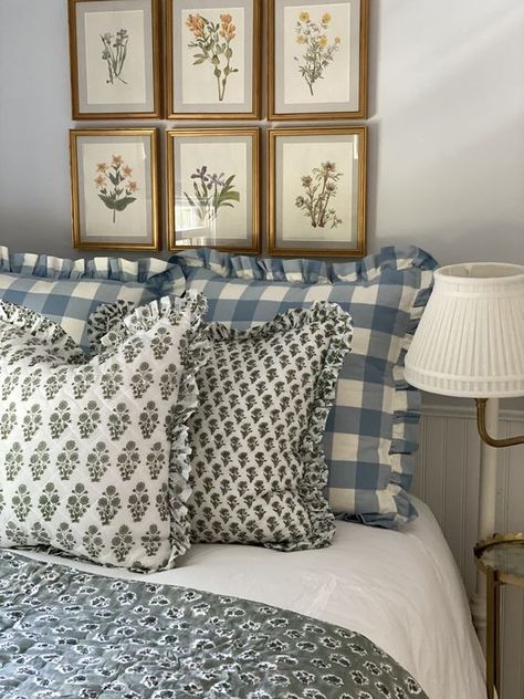 Nine And Sixteen, Tessa Foley, Daisy Pillow, Cottagecore Bedroom, College Room, Cottage Bedroom, Blue Ivy, Gallery Walls, Blue Daisy