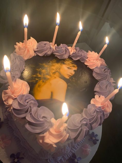 Speak Now Birthday Cake, Speak Now Birthday, Bolo Taylor Swift, Speak Now Aesthetic, Taylor Swift Album Aesthetic, Heart Shaped Birthday Cake, Now Aesthetic, Taylor Swift Cake, Taylor Swift Taylor Swift