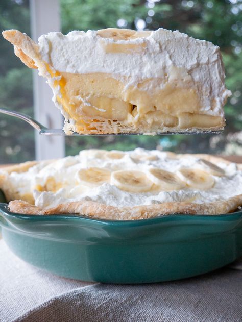 Old Fashioned Cream Pie, Old Fashioned Banana Cream Pie, Banana Creme Pie, Banana Cream Pie Recipe, Cream Pie Recipes, 12 Tomatoes, Banana Cream Pie, Baked Banana, Creamed Eggs