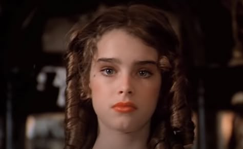 Brooke Shields in "Pretty Baby" Mixed Personalities, Baby Movie, Put Me In A Movie, Orange Lipstick, Susan Sarandon, Doll Aesthetic, Brooke Shields, Brooklyn Baby, Girl Inspiration