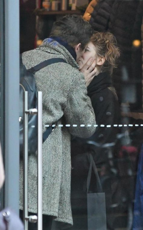 Rumoured 'next James Bond' James Norton kisses new girlfriend Imogen Poots as they shop in London His New Girlfriend, Galway Girl, Imogen Poots, James Norton, New Girlfriend, Central London, Christmas Aesthetic, James Bond, The Star