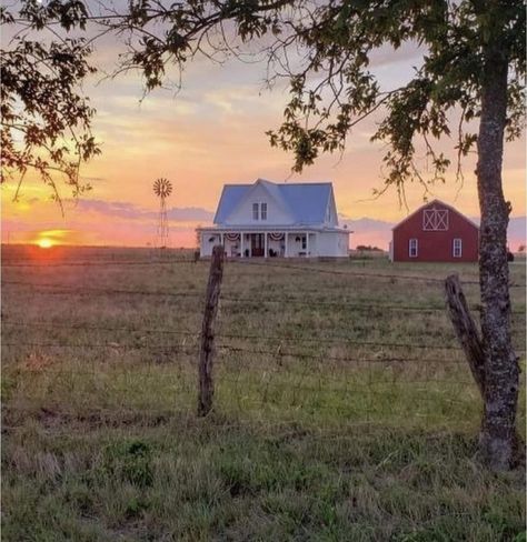 A Soft Life, Life Vibes, Future Farms, Dream Life House, Soft Life, Country Lifestyle, The Lane, Farmhouse Style House, Dream House Exterior