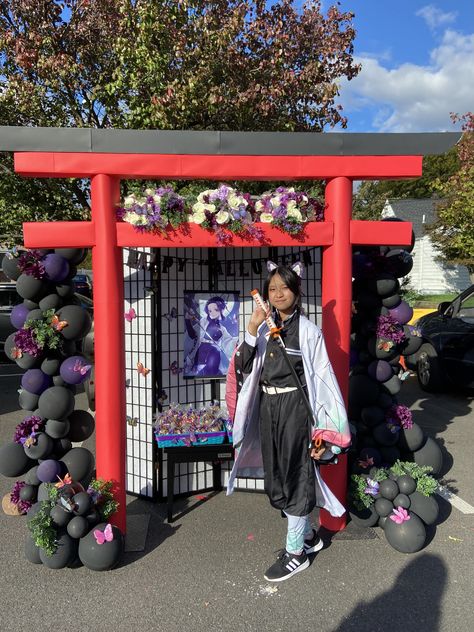 Demon Slayer Trunk Or Treat, Mulan Trunk Or Treat Ideas, Anime Trunk Or Treat, Anime Themed Party Ideas, Anime Theme Party Decorations, Demon Slayer Party Favors, Demon Slayer Party Theme, Demon Slayer Party Decorations, Demon Slayer Birthday Party Decorations