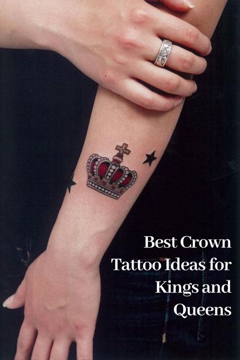 Crown tattoos are very popular and impressive due to their appeal and deep meaning. It reflects your independence, strength and self-control. | Explore more Crown Tattoos Ideas on https://positivefox.com #crown #crowntattoo #crowntattooideas #kingtattoo A Crown Tattoo, Crown Tattoos For Women, Queen Crown Tattoo, Small Crown Tattoo, 2 Kings, Crown Tattoo Design, Kunst Tattoos, Finger Tattoo Designs, Meaningful Tattoos For Women