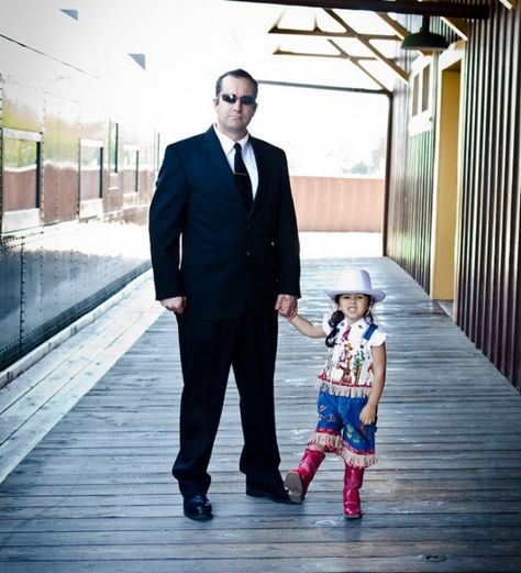 Daddy And Daughter Halloween Costume, Dad Daughter Halloween Costumes, Father Daughter Costumes, Mom Dad Daughter Halloween Costumes, Father Daughter Halloween Costumes, Mom Halloween Costumes, Mom Costumes, Movie Character Costumes, Funny Costumes