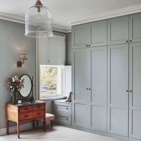 Farrow And Ball Bedroom, Light Blue Nursery, Light Blue Bedroom, Apartment Exterior, Silvery Blue, Calming Bedroom, Farrow And Ball, Modern Farmhouse Kitchens, Ball Lights