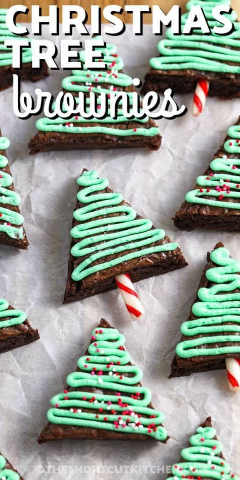 Brownie Christmas Trees Desserts, Christmas Tree Brownies Holiday Treats, Christmas Brownie Pops, Brownie Trees Christmas, Brownie Christmas Treats, Brownie Christmas Ideas, Brownie Christmas Trees, Brownie Box Mix Recipes Ideas, Christmas Brownies Ideas