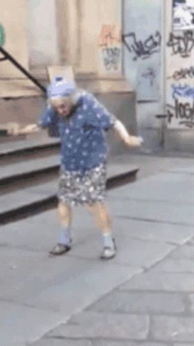 Dancing Lady Dance GIF - Dancing Lady Dance Moves - Discover & Share GIFs Gif Happy Birthday, Happy Birthday Grandma, Funny Dance Moves, Funny Dancing Gif, Animiertes Gif, Old Lady Humor, Dancing Gif, Lambada, Cool Dance Moves