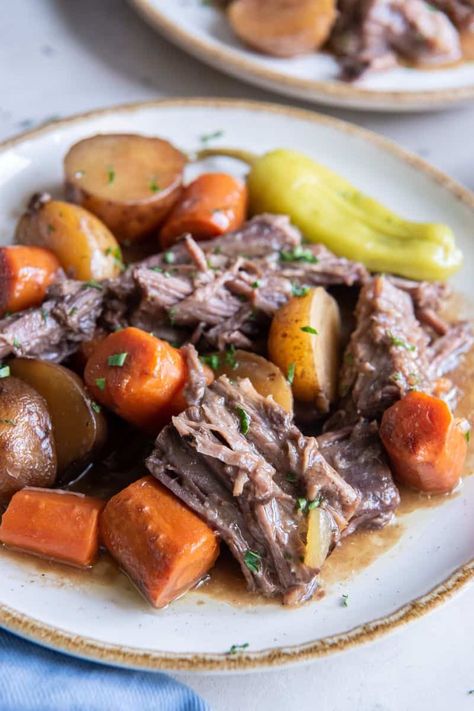 Mississippi Pot Roast With Potatoes, Carrots Crockpot, Roast With Potatoes And Carrots, Pot Roast With Potatoes, Pressure Cooker Pot Roast, Instant Pot Pot Roast, Roasted Potatoes And Carrots, Au Jus Gravy, Potatoes And Carrots