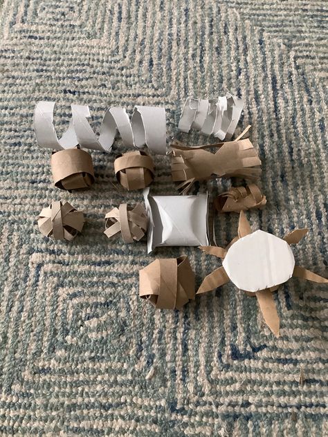 Diy Rabbit Toys Cardboard, Toys For Bunnies Diy, Homemade Bunny Toys, Bunny Toys Diy Homemade, Diy Rabbit Toys, Diy Guinea Pig Toys, Homemade Rabbit Toys, Diy Bunny Toys, Gerbil Toys