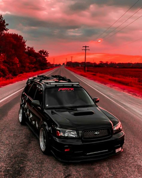 Subaru Forester SG5 customised Black Subaru Forester, Modded Subaru, Subaru Aesthetic, Subaru Forester Sg5, Subaru Forester Mods, Forester Subaru, Awd Cars, Jdm Subaru, Subaru Forester Xt