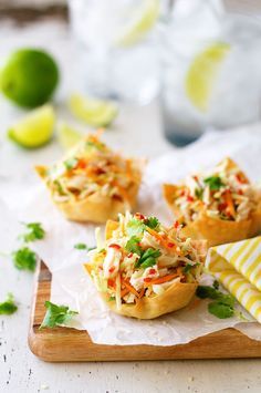 Thai Chicken Salad Wonton Cups - wonton wrappers make great party food! These are filled with a fresh, zingy Thai chicken salad. Chicken Salad Wonton Cups, Salad Wonton Cups, Chicken Salad Wontons, Teriyaki Recipes, Hot Sauce Chicken, Wonton Appetizers, Dumplings Recipes, One Bite Appetizers, Asian Lettuce Wraps