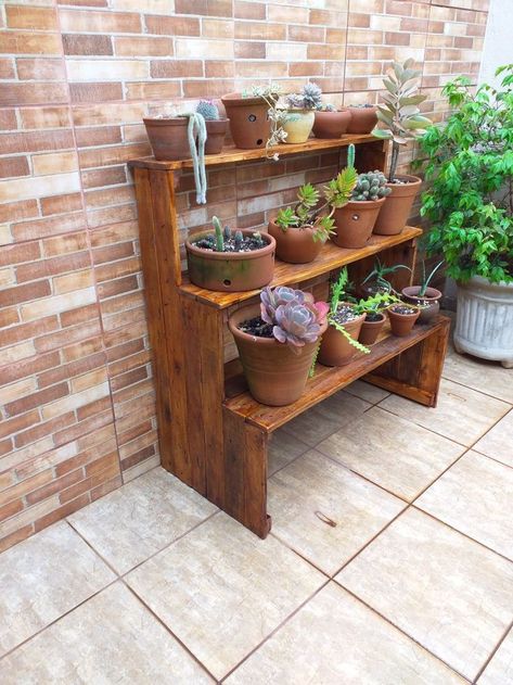 Mount pallets on a wall to store and organize garden tools. Easy access and neat organization. Relevant Hashtags Here are some hashtags to use when sharing your pallet gardening projects on social media:  #PalletGardening #UpcycledGarden #DIYGarden #GardeningWithPallets #SustainableGardening #UrbanGardening #VerticalGarden #RaisedBeds #GardenDIY #CompostBin #RecycledMaterials #GardenInspiration #EcoFriendly #GreenLiving #GardeningHacks Pallets For Gardening, Organize Garden Tools, Pallet Garden Walls, Plant Shelves Outdoor, Easy Outdoor Projects, Diy Garden Decor Projects, Build Outdoor Furniture, Pallet Gardening, Pallet Projects Garden