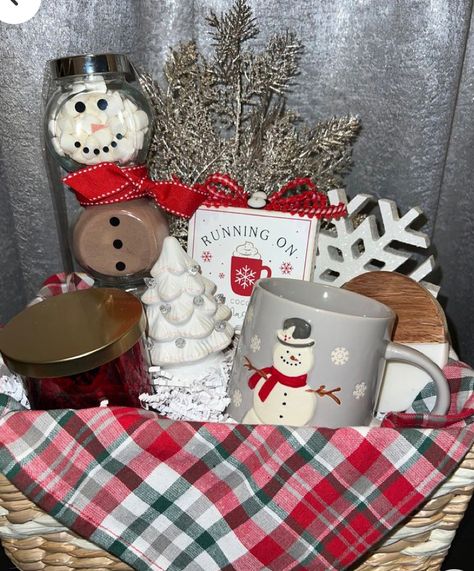 Christmas Baskets For Adults, Winter Auction Basket Ideas, Christmas Raffle Basket Ideas, Trivia Prizes, Brrr Basket, Christmas Basket Gift Ideas, Winter Basket, Winter Gift Basket, Best Christmas Gift Baskets