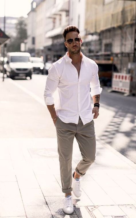 Mens Night Out Outfit, Casual Look For Men, Mens Smart Casual Outfits, Mens Business Casual Outfits, Herren Style, Mens Summer Outfits, Mens Casual Outfits Summer, Men Fashion Casual Shirts, Hipster Man