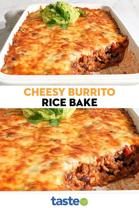 With all the spice and flavour of a beef burrito, this one dish bake is a super easy Mexican dinner on the table in 45 minutes. Use the convenience of a salsa mix and microwave rice to make this burrito bake in no time at all. Mexican Tray Bake, Burrito Rice, Easy Mexican Dinner, Burrito Bake, Mince Dishes, Rice Bake Recipes, Leftover Rice Recipes, Beef Burrito, Dinner Suggestions