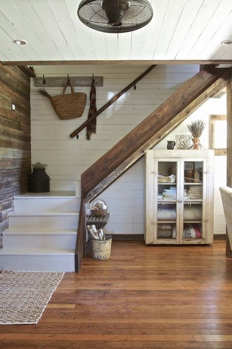 Renovated Rustic Montana Farmhouse | Vintage Whites Market | Bloglovin’ Farmhouse Staircase Decor, Modern Farmhouse Staircase, Farmhouse Staircase, Vstupná Hala, Staircase Decor Ideas, Stair Ideas, White Shiplap Wall, Staircase Decor, Basement Stairs