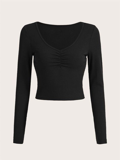 Cute Shirts Long Sleeve, Cute Y2k Shirts, Fitted Cropped Top, Cute Shirts Y2k, Black Shirt Aesthetic, Black Y2k Shirt, Plain Black Long Sleeve, Black Long Sleeve Outfit, Cute Long Sleeve Shirts